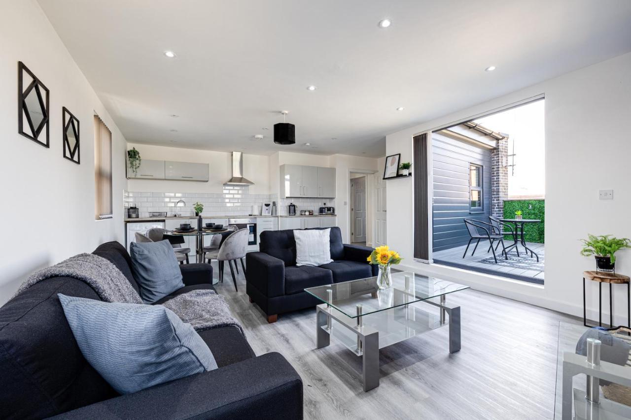 Top Floor Apartment With Private Balcony In Stockport Centre By Hass Haus Exterior foto